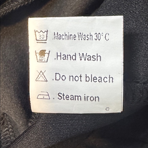 Caracilia Chic Black One-Shoulder Cropped Jumpsuit with Tie Waist Size Small NWT - Picture 11 of 11